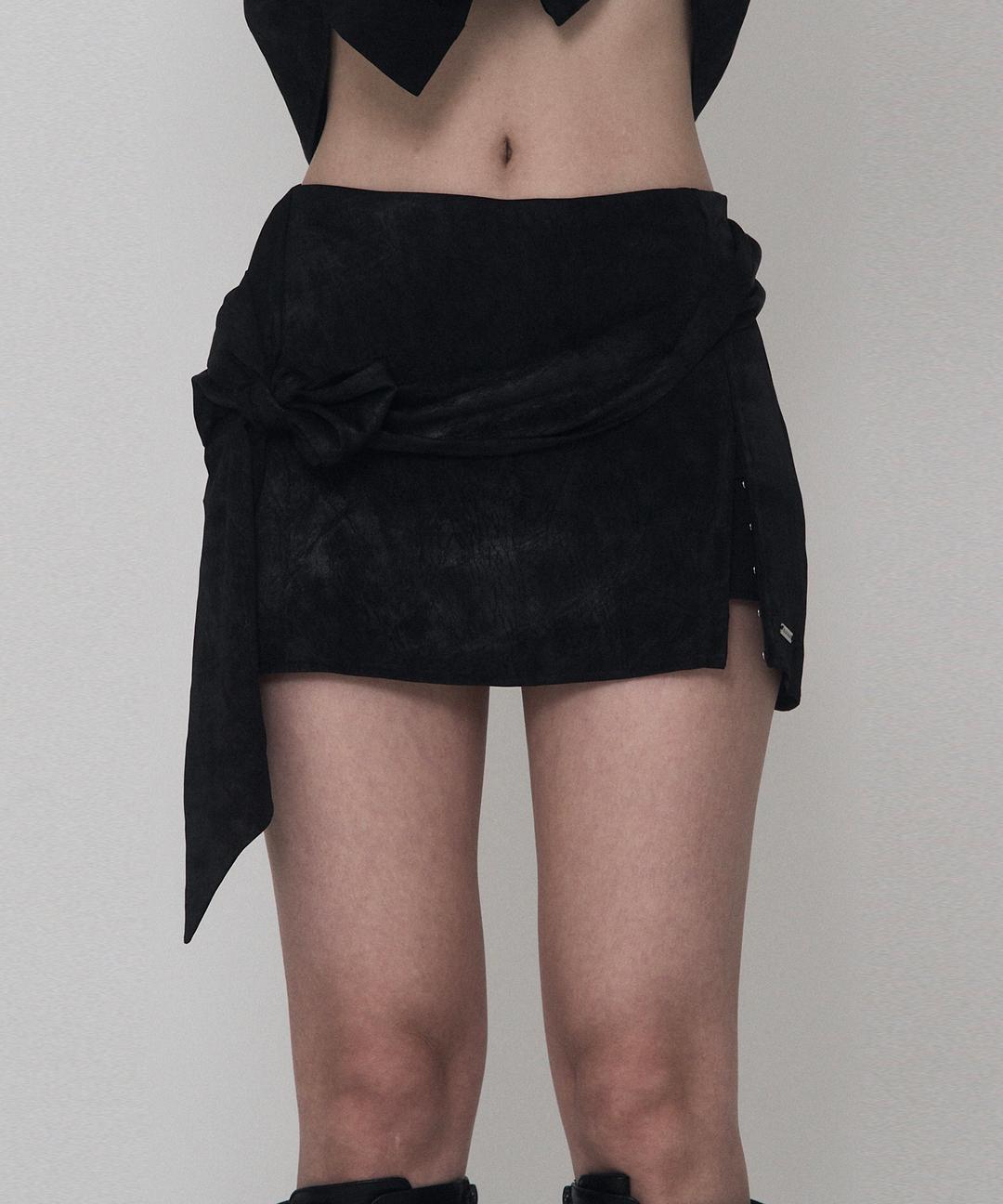 Jacquard Satin Set-Up Long Tie Hook Skirt (black)