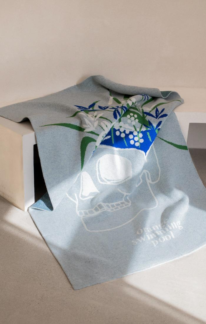 스컬 플라워 팟 니트 블랭킷