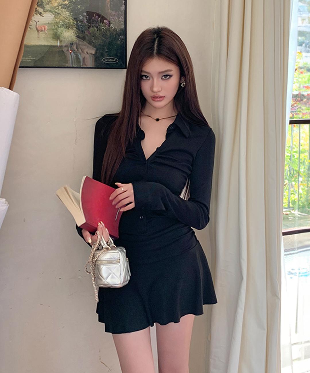 로스트체리 BEST⭐후기극찬 [핏보장][몸매보정🖤/글램핏] 느와 셔링 플레어 블랙 셔츠 미니 원피스