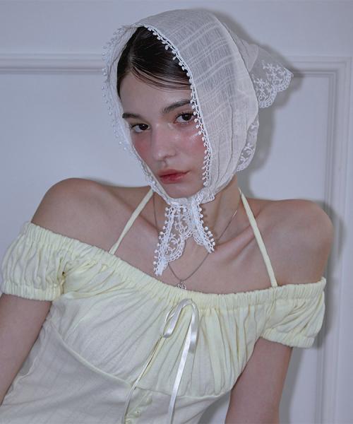 Lace Triangle Scarf [Ivory]