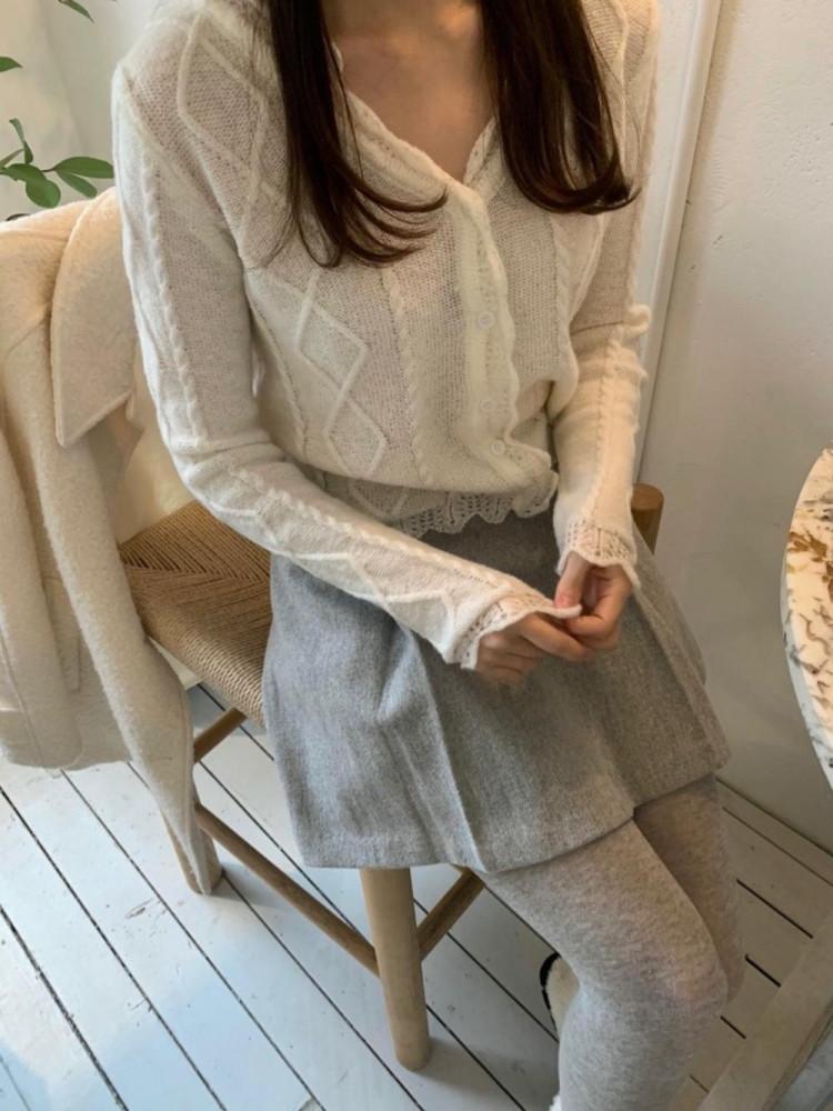 [당일] 선릿 레이스 브이넥 가디건 니트 자수 cd (2color)