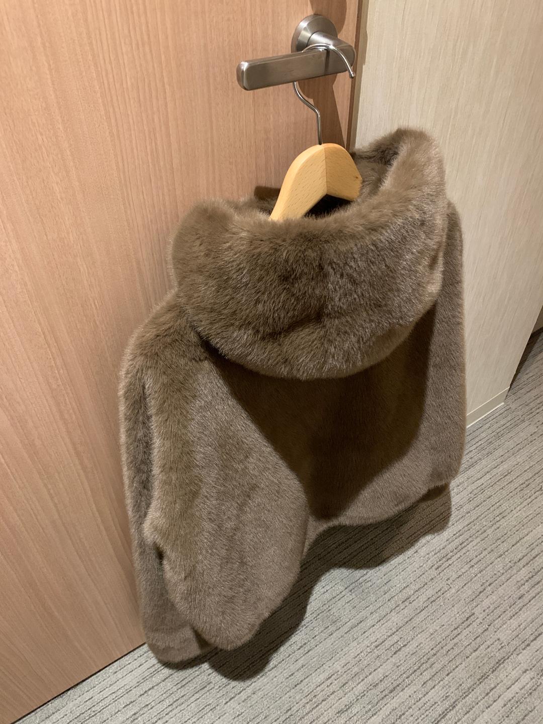 리즈닝 [주문폭주/크림당일]모모 밍크 후드 퍼자켓 무스탕