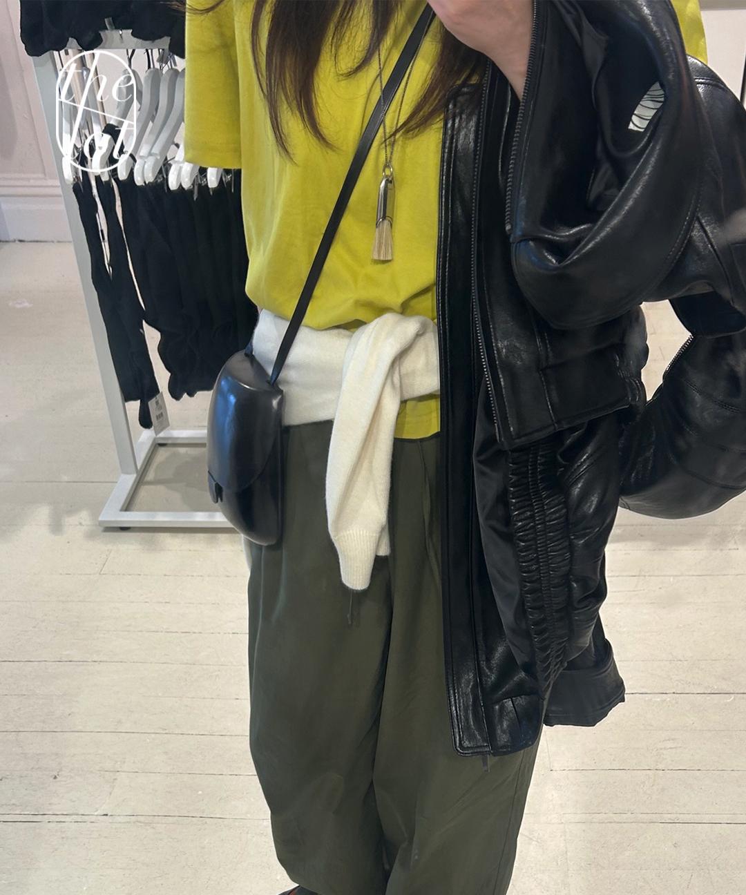 더롯 (노,아이 당일) [basket] 바스켓 프레즐 5부 반팔 티셔츠 (5color) 레이어드/베이직/무지/기본/출근룩/개강룩/데일리룩/데이트룩/일상룩/가을신상