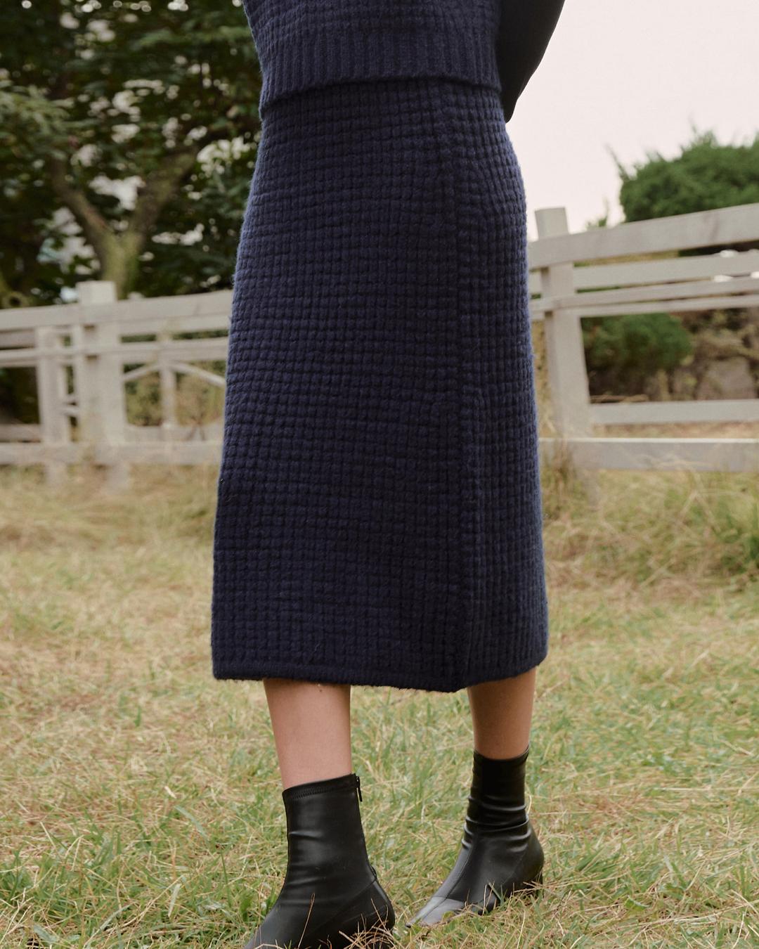 Square wale knit skirt - navy