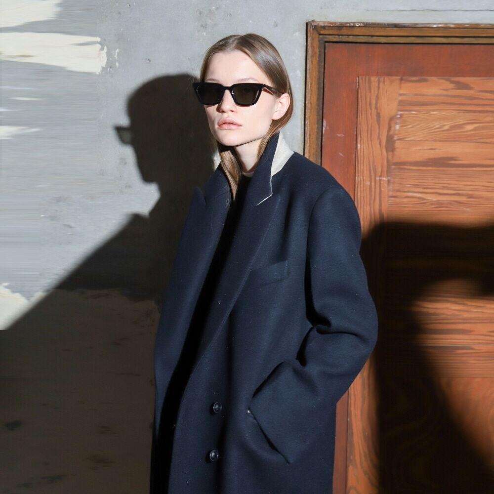 Coat Peaked Collar Back Black