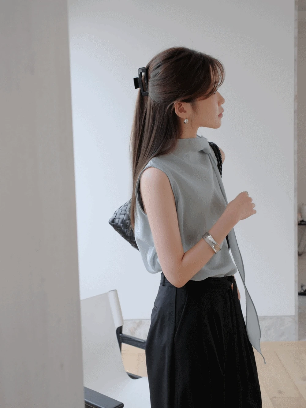 브리아 타이 나시 스트링 블라우스_Vria blouse