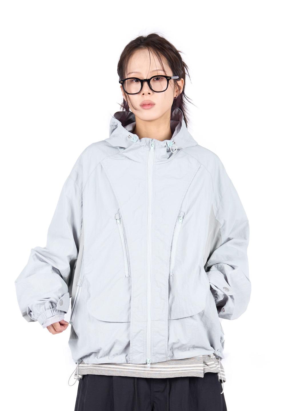 CURVED WIND JACKET
