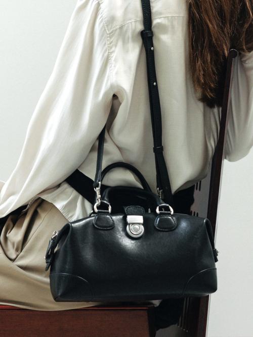 닥터 토트백 블랙