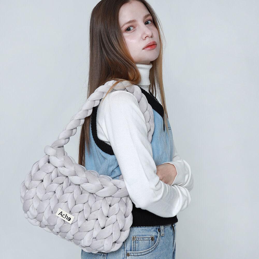 벨벳 니티드 퐁퐁 숄더백_그레이