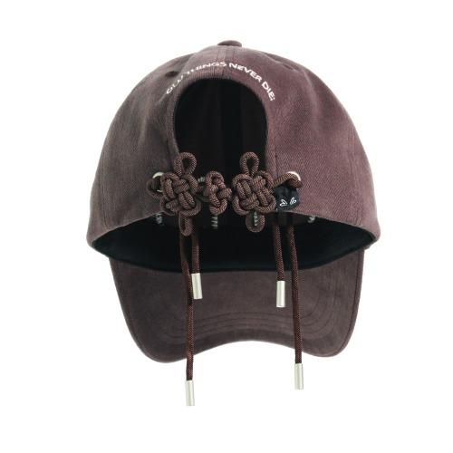 DOUBLE HEART KNOT CAP - BROWN