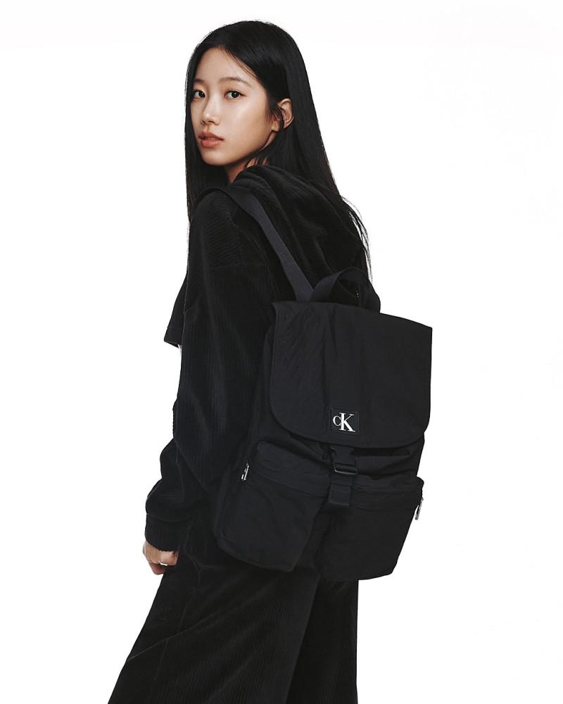 #SS24 REORDER [공식] (카즈하’s LOOK) 여성 CKJ 시티 나일론 백팩 DH3331-001 DH3331001
