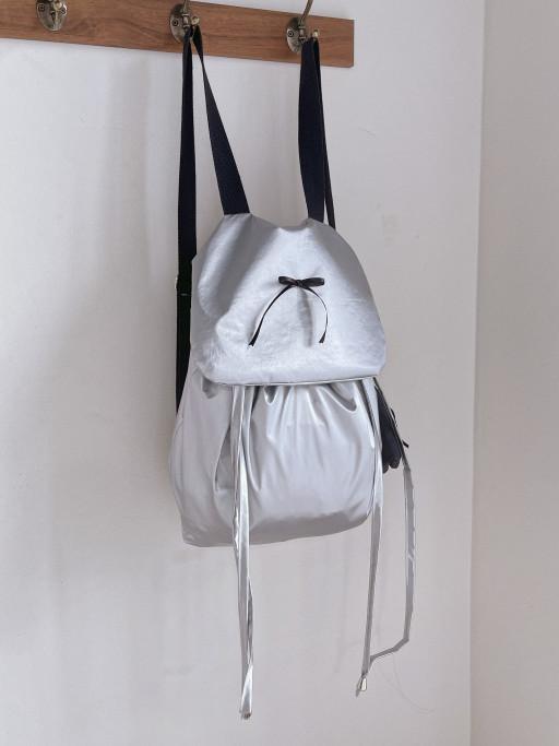 블랙리본 실버 스트링 백팩 🩶 끈 조절가능
