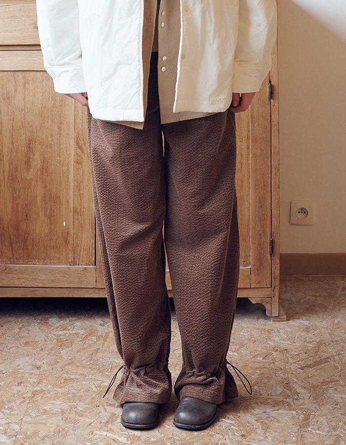 YOUNGOH) Two-way Corduroy Banding Pants Brown