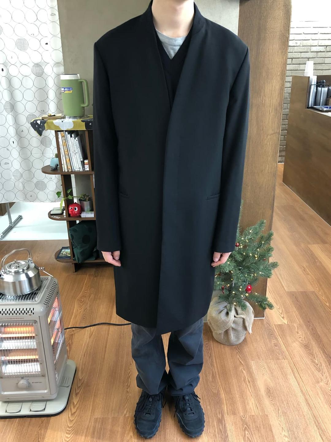 Lad musician 논카라 코트 48 | 후루츠패밀리