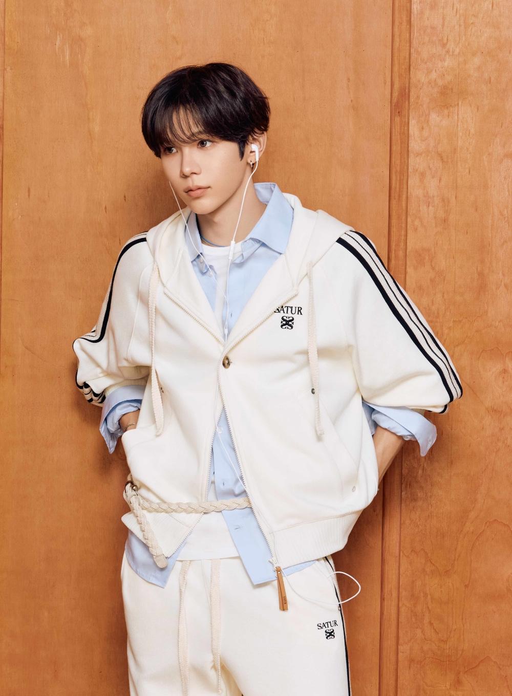 [RIIZE's Pick] Lawton Loose Fit Hood Zip-up - Cream Black