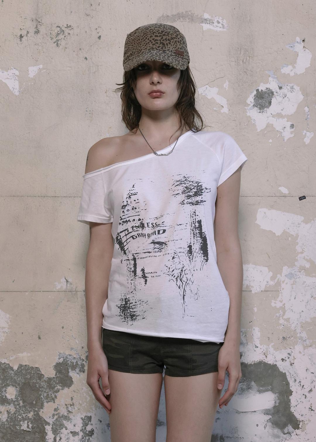 FUNKY SCOOP NECK TEE CONCH, WHITE