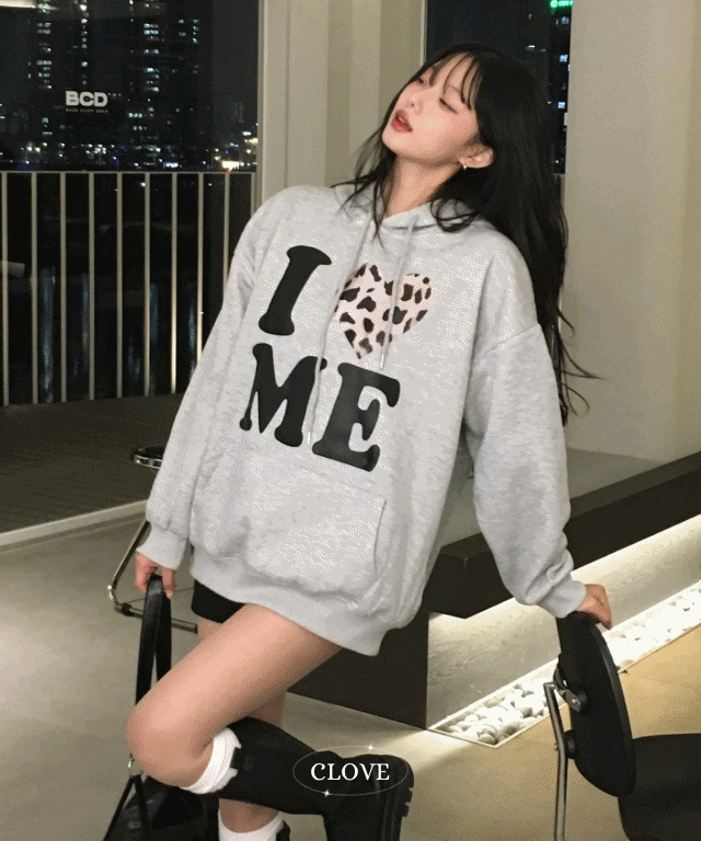 [인기상품/25ss] 레오파드 아이럽미 하트 프린팅 박시핏 후드티