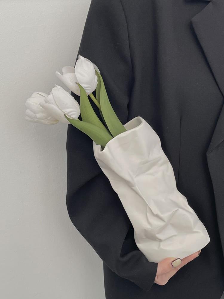구겨진 종이봉투 화병 꽃병 불규칙 세라믹 꽃꽂이 흰색 주름 심플