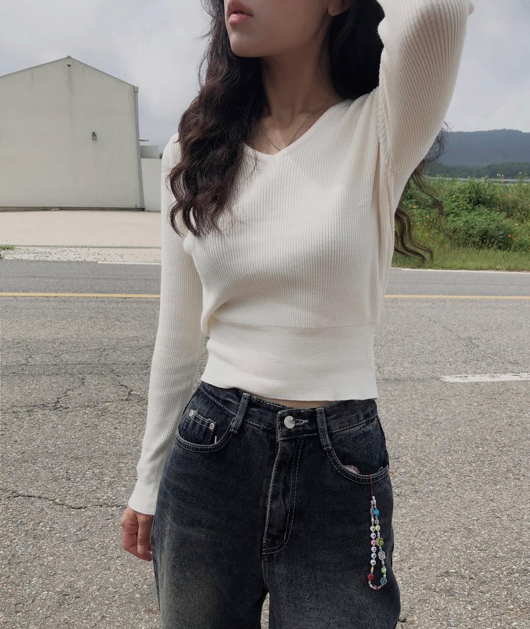 딥플럼 소프트 V 슬림 니트 / V넥 여자 크롭 골지 니트 부드러운 여리 슬림 말라핏 아이보리 그레이 화이트