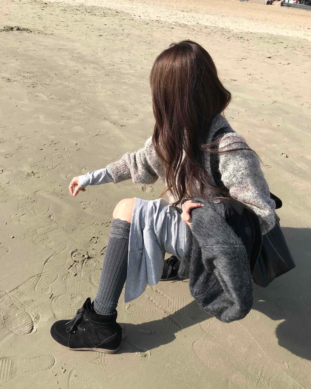 lace band knee socks