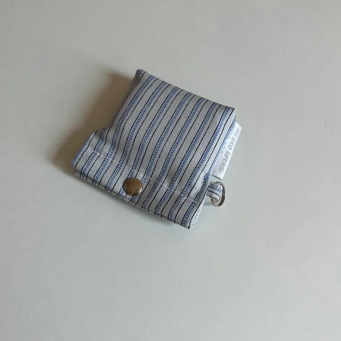 하늘 핀 에어팟 케이스