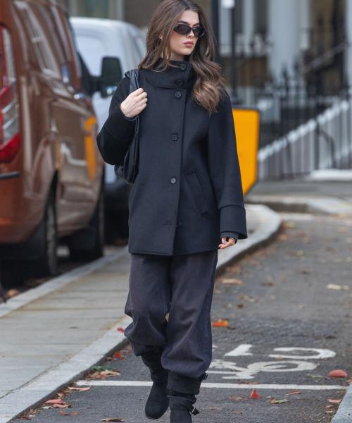 Double Breasted Coat (black)