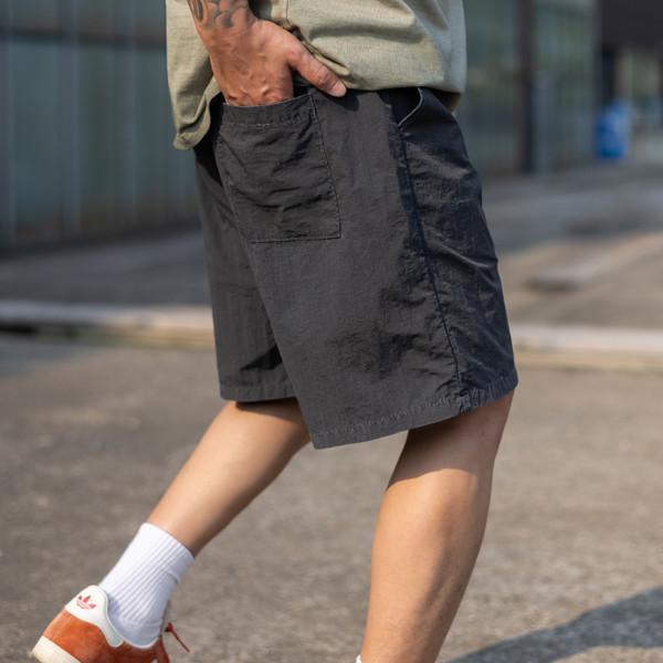 Metallic short pants [ACH251BO104]