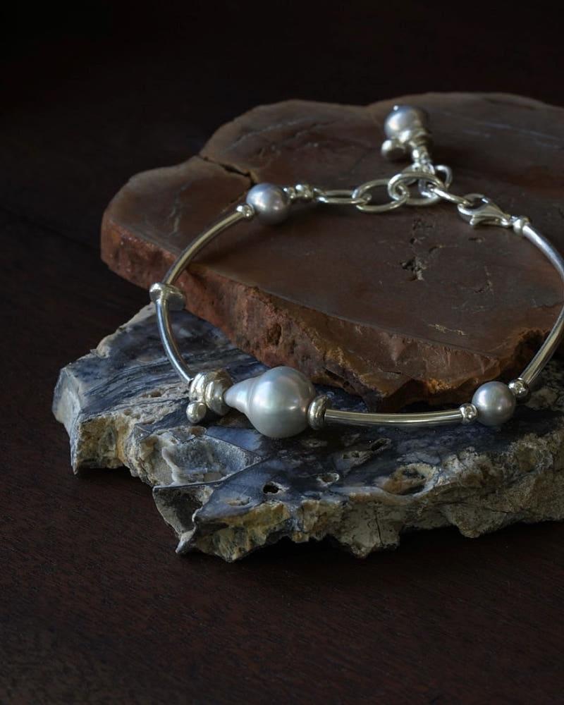 [마디타] Baroque pearl pipe Bracelet, 바로크진주 파이프 팔찌