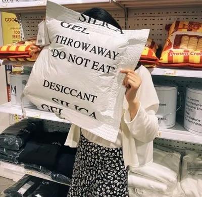 재밌는 건조제 베개, 부드럽고 편안한 솔리드 스퀘어 소파 쿠션, 현대 던지기 베개, 자동차 소파 베개, 충전 홈 장식