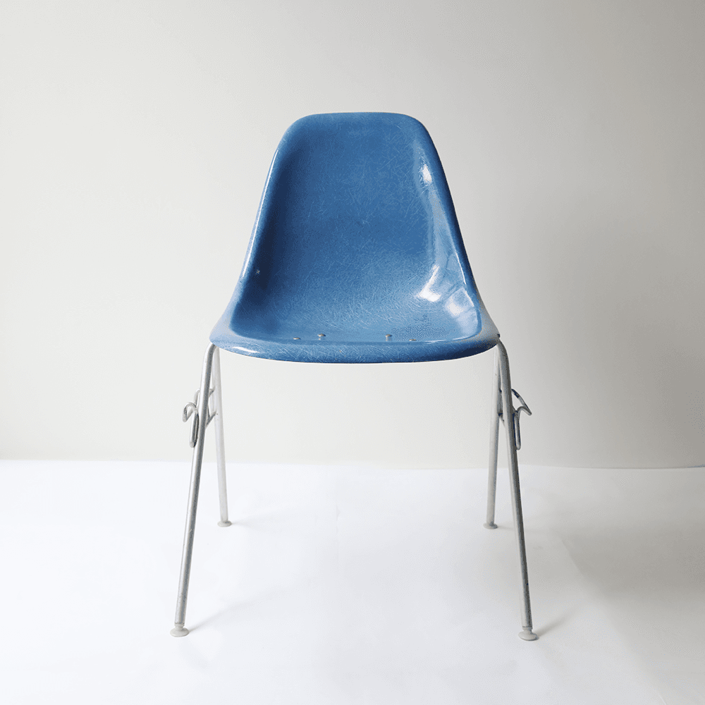 Herman Miller Fiberglass DSS Side Chair - Ultramarine Blue02