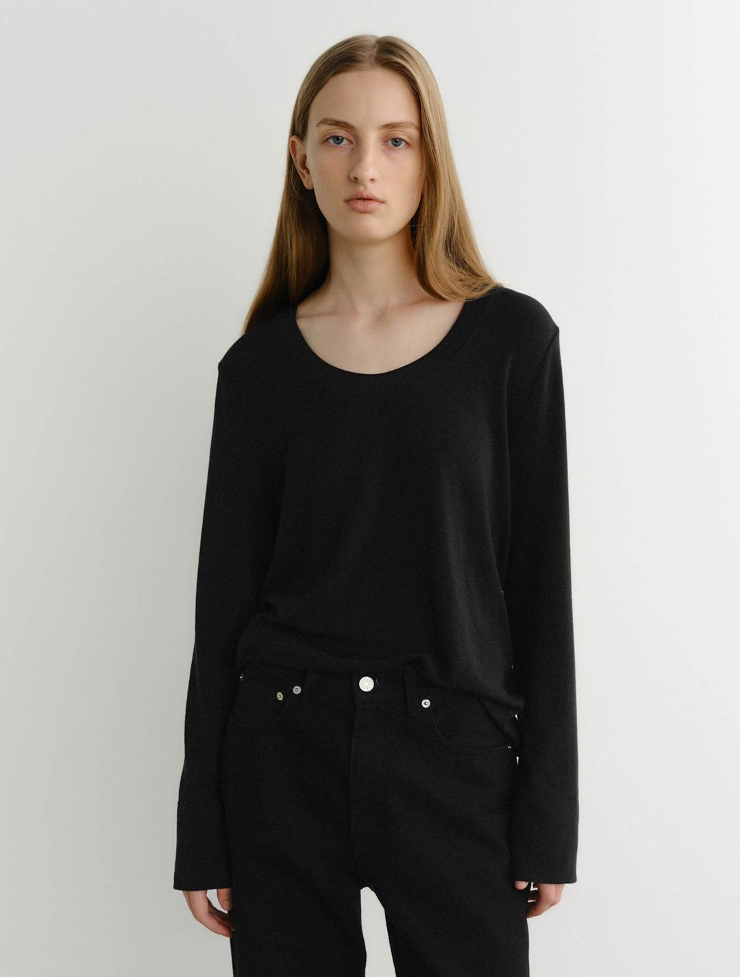 Lune Long Sleeve T-Shirt (Black)