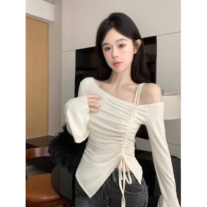 어깨에서 벗어난 긴 소매 셔츠 여성 봄 및 가을 불규칙한 슬림 핏 슬리밍 보토밍 셔츠 서랍 탑 작은 디자인 감각