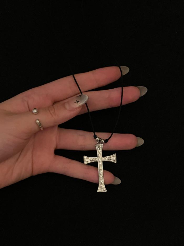 Reeler Necklace
