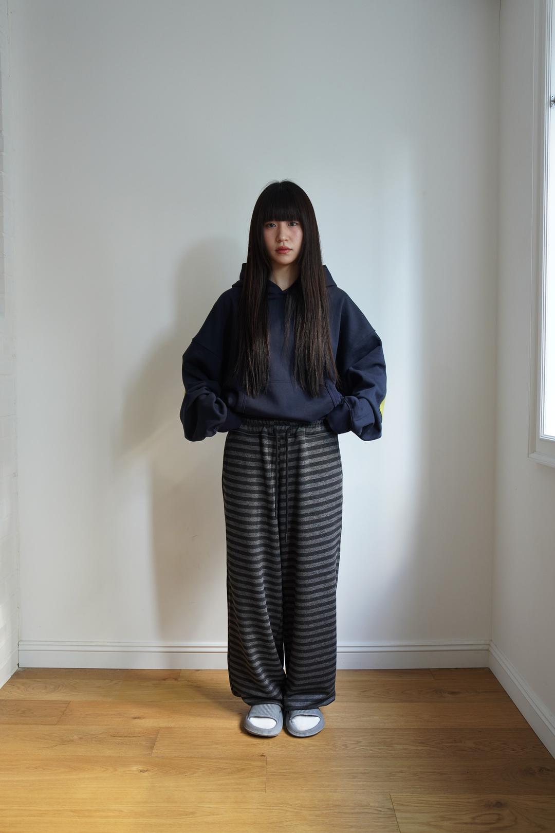 [11월 3일 예약발송] STRIPE TWO-WAY PANTS - BLACK