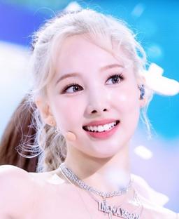 나연 TWICE