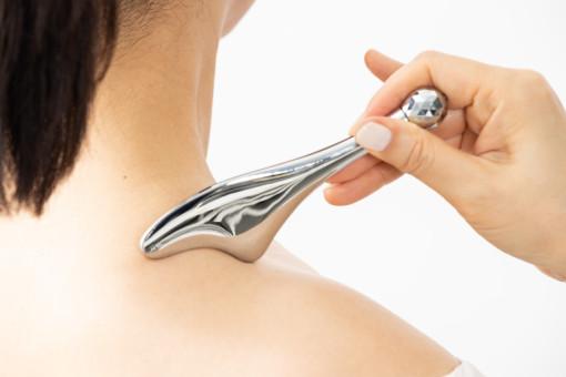 괄사마사지기 얼굴 하트 두피 바디 승모근 괄사 마사지 경락 림프순환 마사지 올리브영