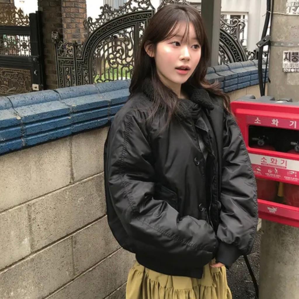 [얼리윈터☃️] 브렌 항공 점퍼 (2color) point 귀여운 덤블카라 ( 블랙 3차리오더 7-8일 소요 )