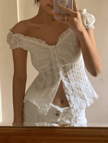 [7/11 출고] 투웨이 오프숄더 펀칭 레이스 블라우스