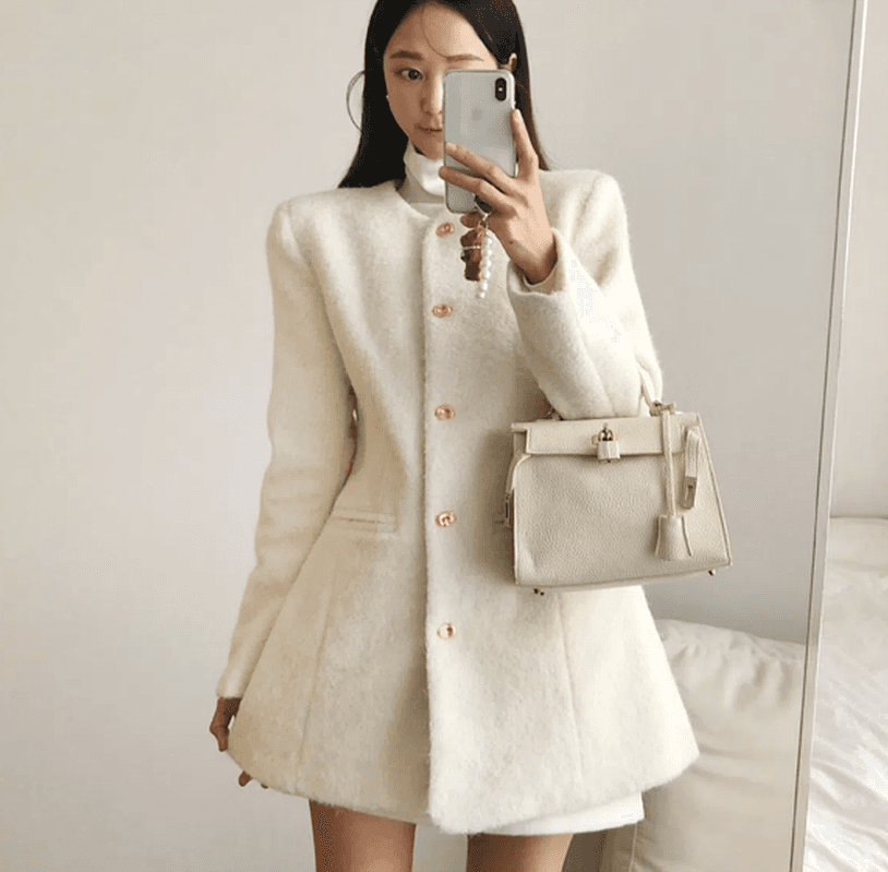 필테네 노카라 골드버튼 핀턱 A라인 자켓 코트