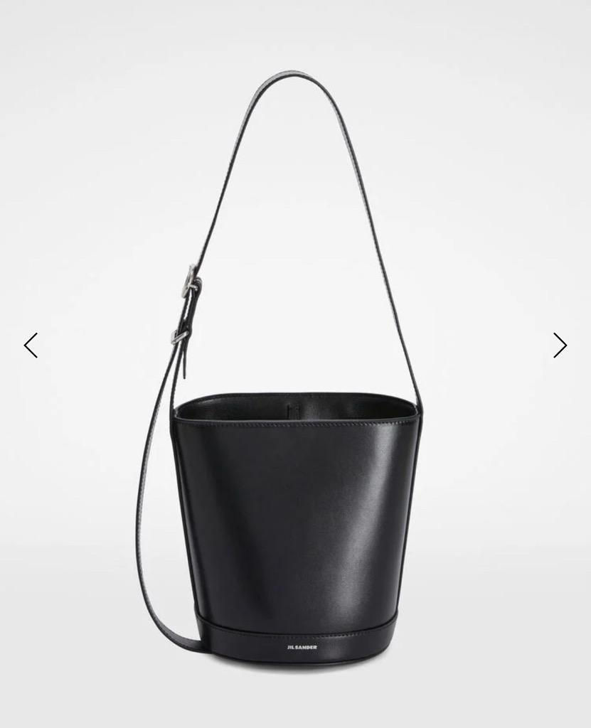 Cannolo Bucket Bag