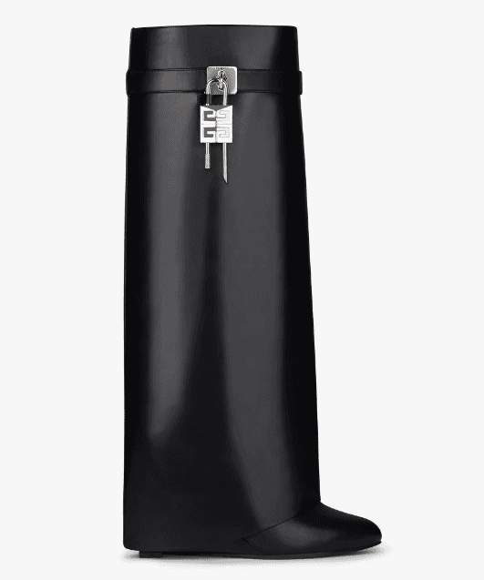 Shark Lock boots in leather