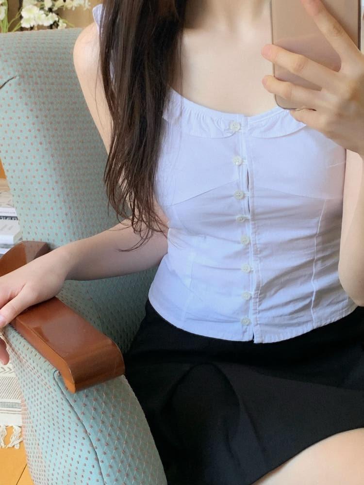 프릴 유넥 나시 블라우스