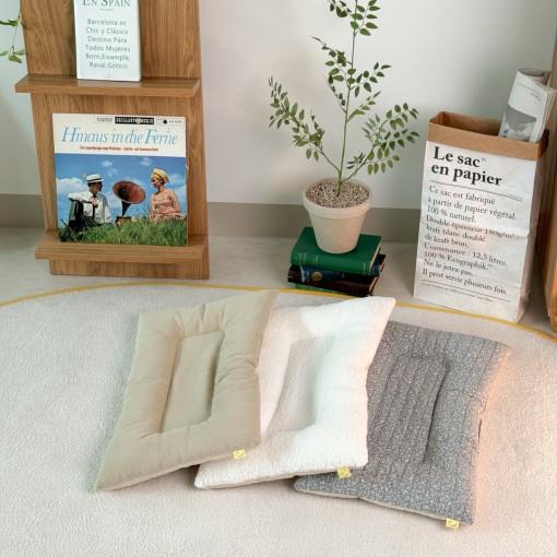 고양이강아지 핸드메이드  미끄럼방지 켄넬 이동장방석