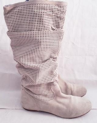 UGG 아빌린 슬루치 부츠 여성 사이즈 9.5 탄 스웨이드 천공 풀온 톨 1947