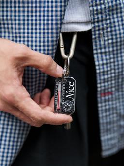 [Nice Weather] N.W THERMOMETER KEYRING (BLACK)
