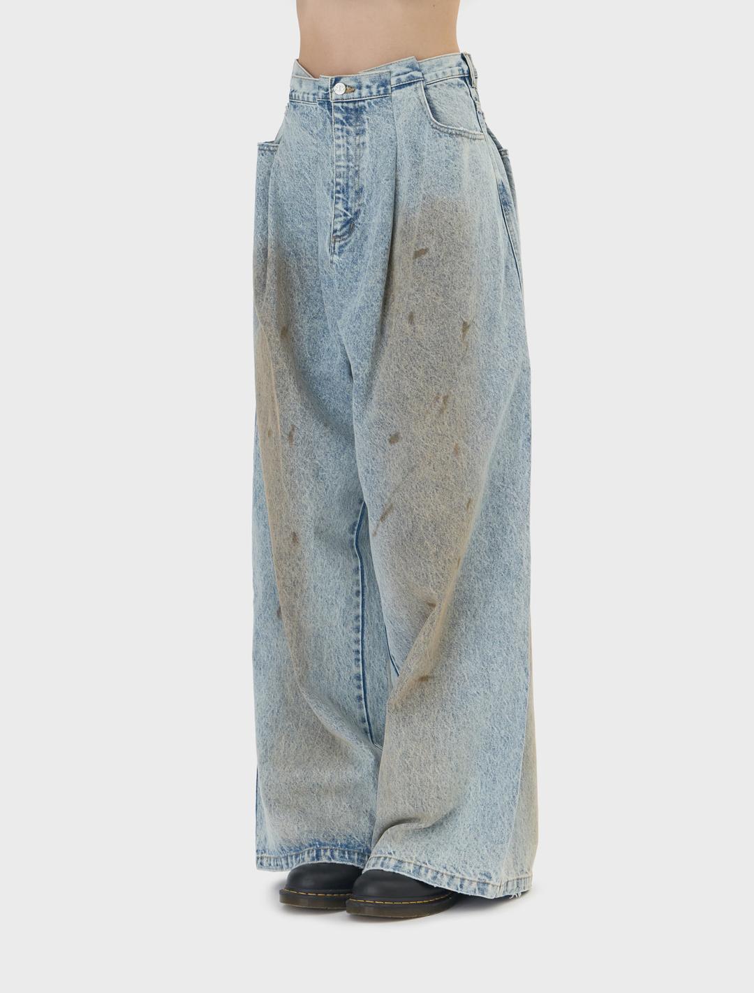 나타샤 진코 트리티드 폴디드 진 라이트 워시 | empty