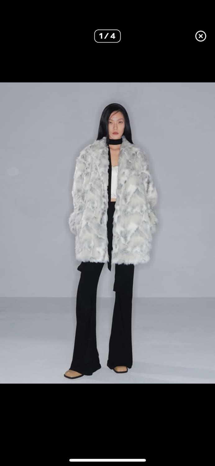 나체 페이크 하프 퍼코트 | 후루츠패밀리